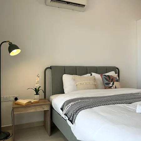 Seaview Stylish One Bedroom In Caesar Romulus 88 * Perivolia tou Trikomou