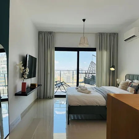 Seaview Stylish One Bedroom In Caesar Romulus 88 *