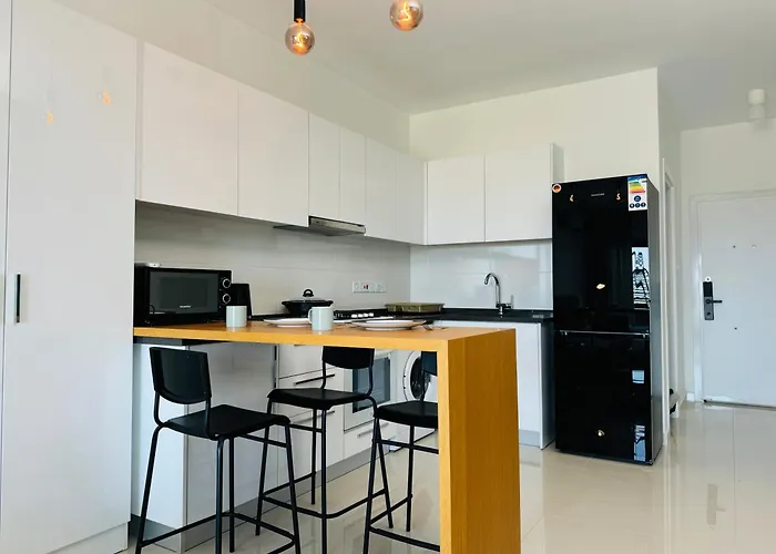 Seaview Stylish One Bedroom In Caesar Romulus 88 公寓 Perivolia tou Trikomou