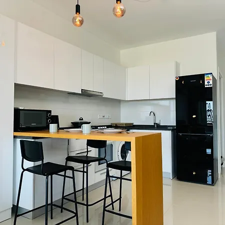 Seaview Stylish One Bedroom In Caesar Romulus 88 דירה Perivolia tou Trikomou