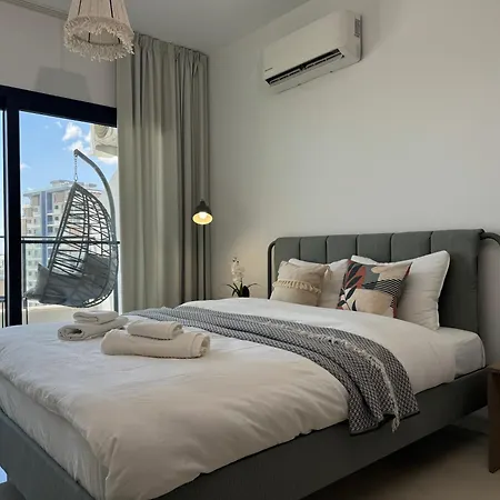 Seaview Stylish One Bedroom In Caesar Romulus 88 *